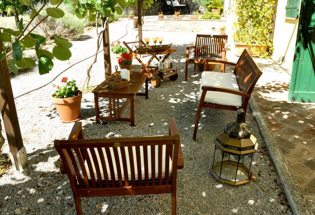 La Bicocca Villa Collebaldo Екстериор снимка